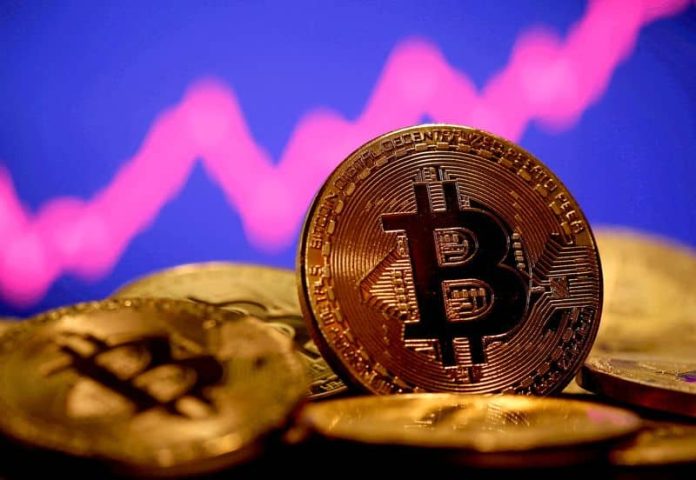 Bitcoin pushes past 30000 as investors eye end of rate rises