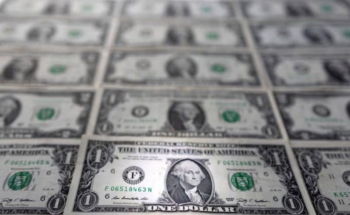 Dolar melemah setelah kenaikan kuat pada taruhan bitcoin Fed yang hawkish mencapai angka 30.000