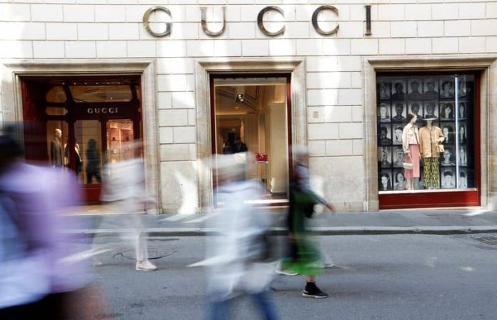 Industri mewah di bawah pengawasan karena UE menargetkan Gucci dan lainnya