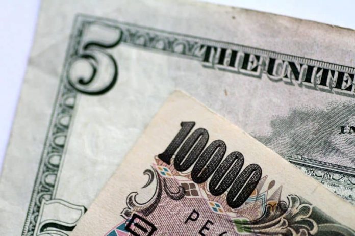 Yen sinks as rates outlook diverges NZ dollar tumbles