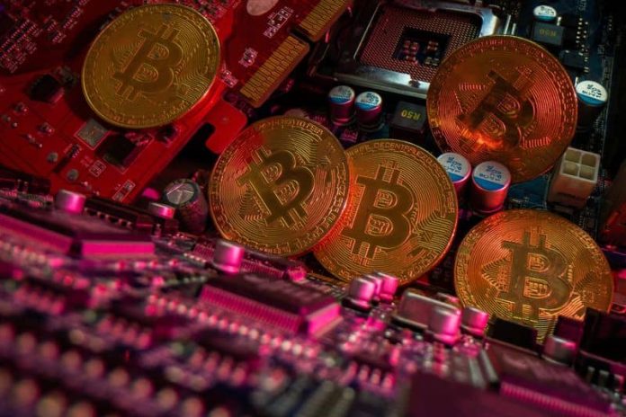 Cryptoverse Bitcoin bounces on BlackRock buzz