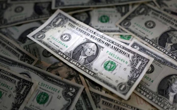 Dolar melayang karena pedagang mempertimbangkan jalur kurs; yen rapuh
