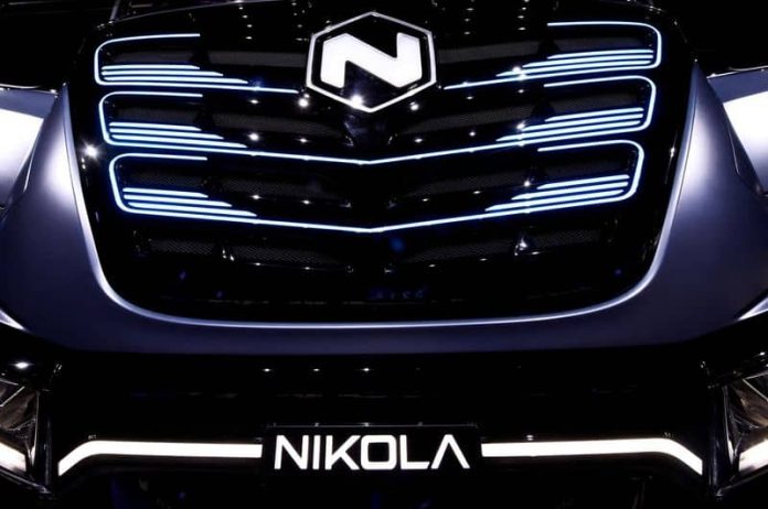 El fabricante de camiones eléctricos Nikola puede hacer una división inversa de acciones para cumplir con las reglas de Nasdaq