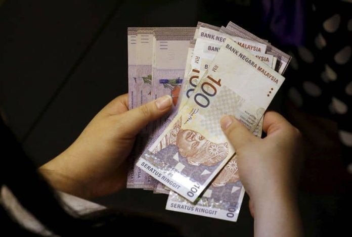 Центральный банк Малайзии проведет интервенцию на валютные рынки, поскольку потери в ринггите «чрезмерны»