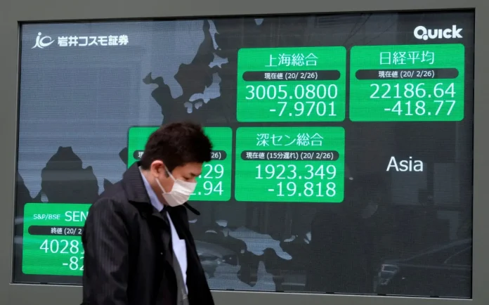 نيكي الياباني يتراجع لليوم الثاني بعد أن فقد ارتفاع أسهم التكنولوجيا الزخم