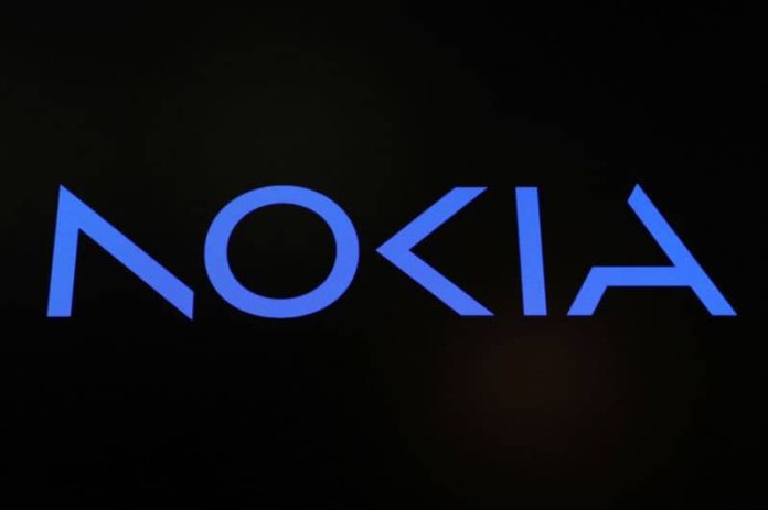 Las ganancias de Nokia caen a medida que la desaceleración en América del Norte afecta los márgenes