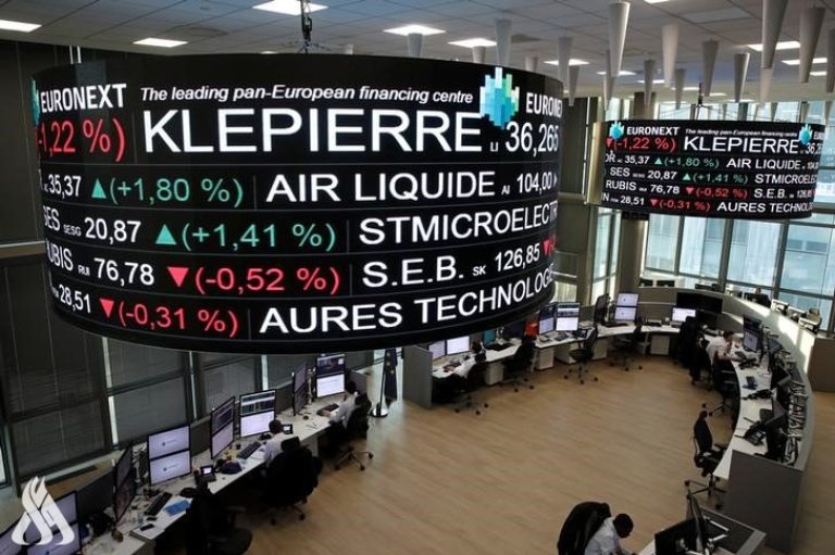 European stocks are seeing mixed performance.
