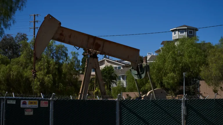 Oil prices fell after Libya resumed production