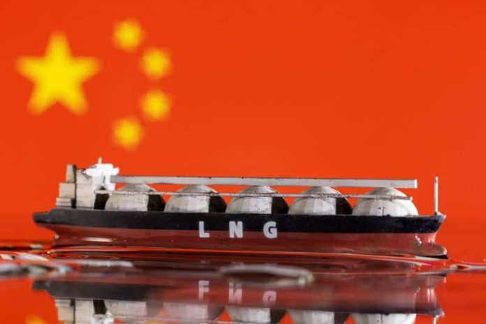 अधिक अमेरिकी, कतरी अनुबंध जोड़ने के बाद चीन एलएनजी खरीदार व्यापार का विस्तार करते हैं