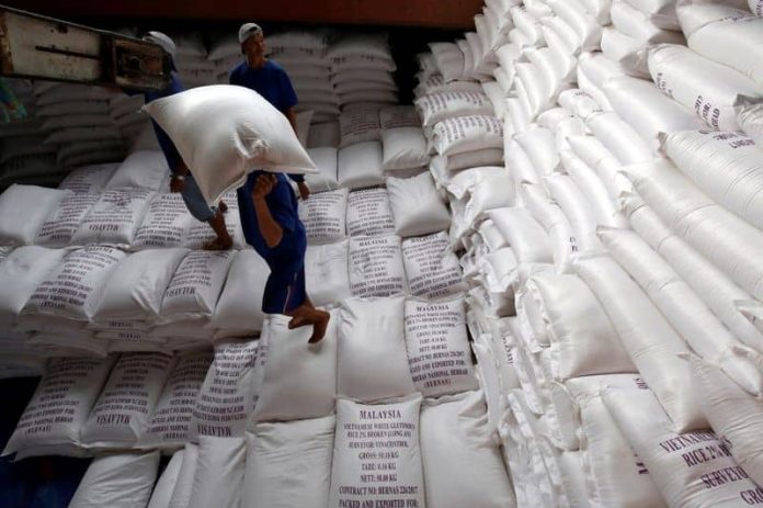 Exportadores vietnamitas exclusivos renegociam preços mais altos de arroz após comerciantes indianos proibirem