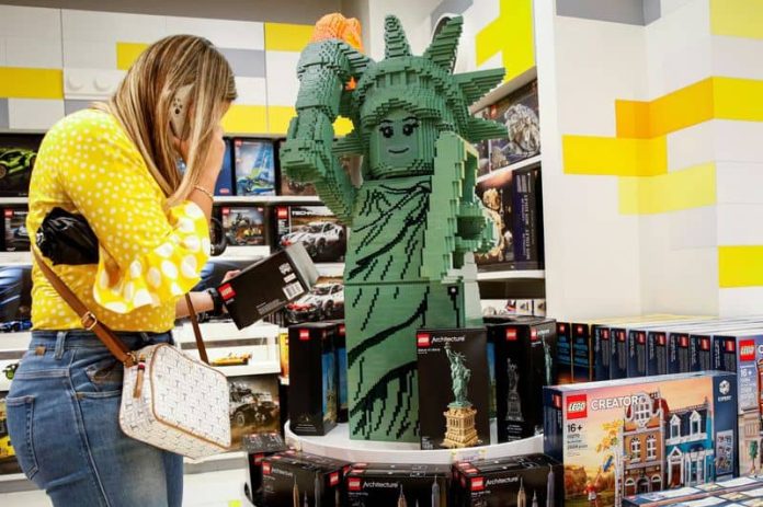 Lego grabs bigger share of declining toy market