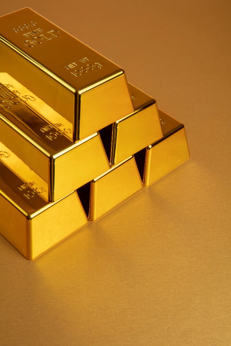 A stunning decline for gold: the worst performance in 7 weeks, as the dollar continues to shine